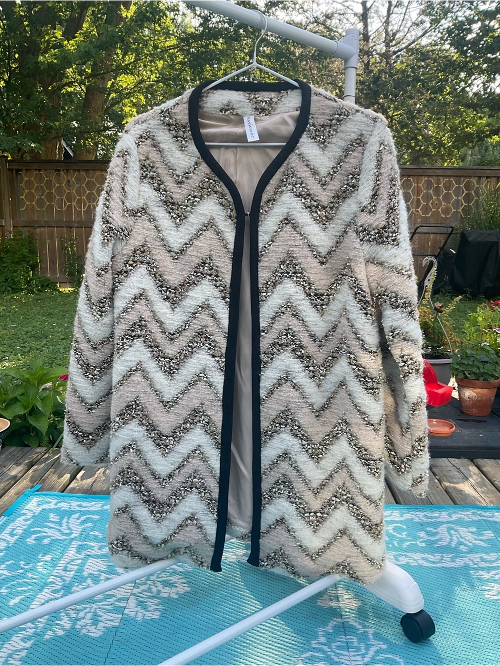 Textured Chevron Open-Front Jacket in Cream & Black Trim
